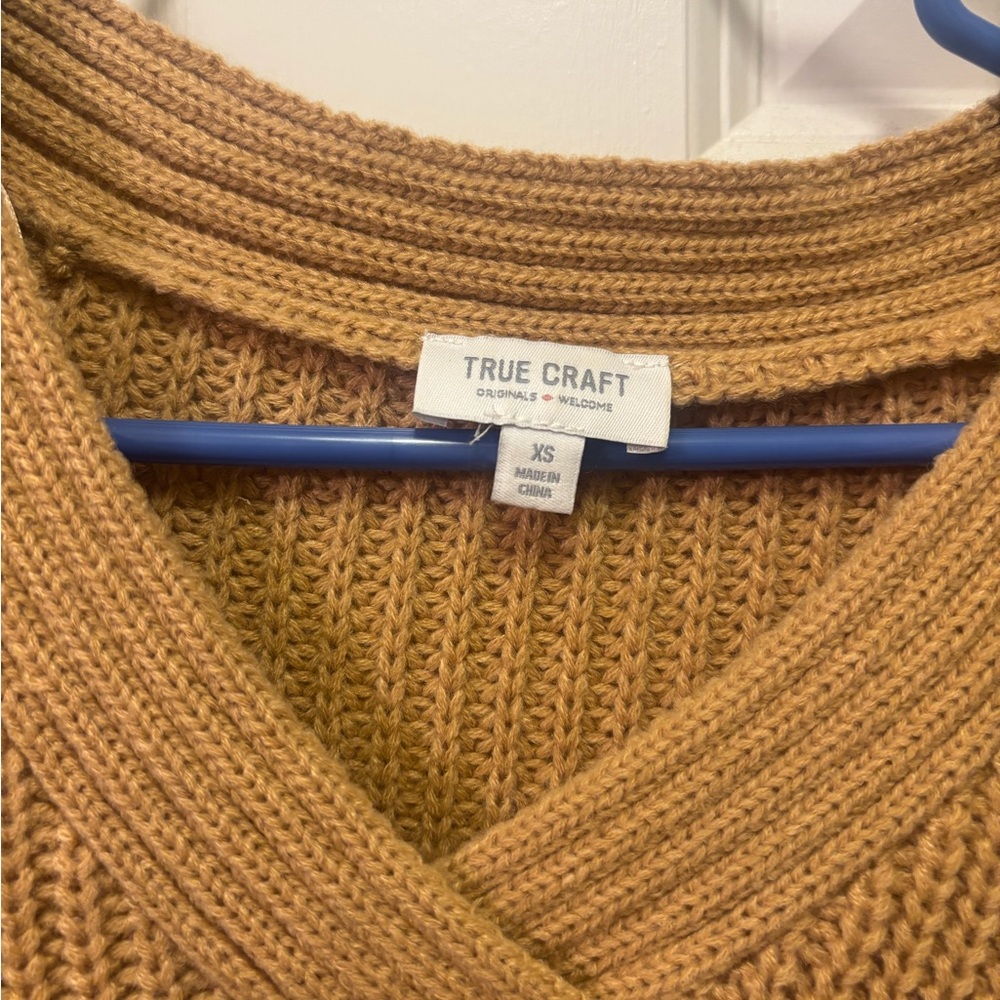 Cropped sweater - Picture 2 of 2